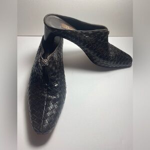 BRIGHTON Elegant Black Woven Mules